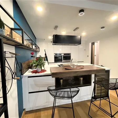 Apartment Hyper-centre Place D'erlon Superbe Duplex Reims