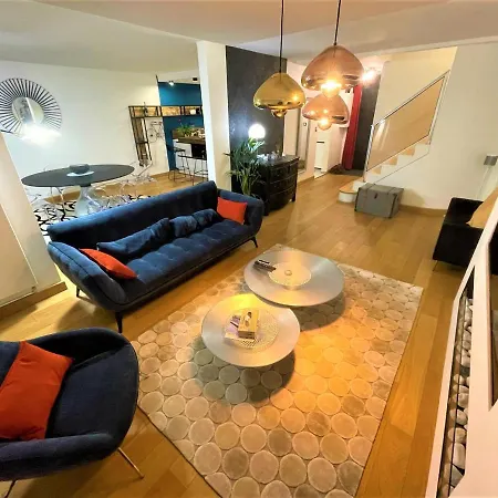 Hyper-centre Place D'erlon Superbe Duplex * Reims